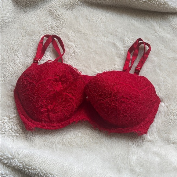 Victoria’s Secret Dream Angels Lace Demi Bra – Size 32D | Lightly Lined | Red - Picture 1 of 8